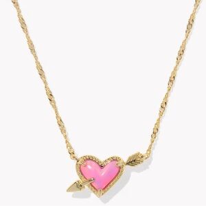 kendra scott ari heart arrow gold short pendant necklace